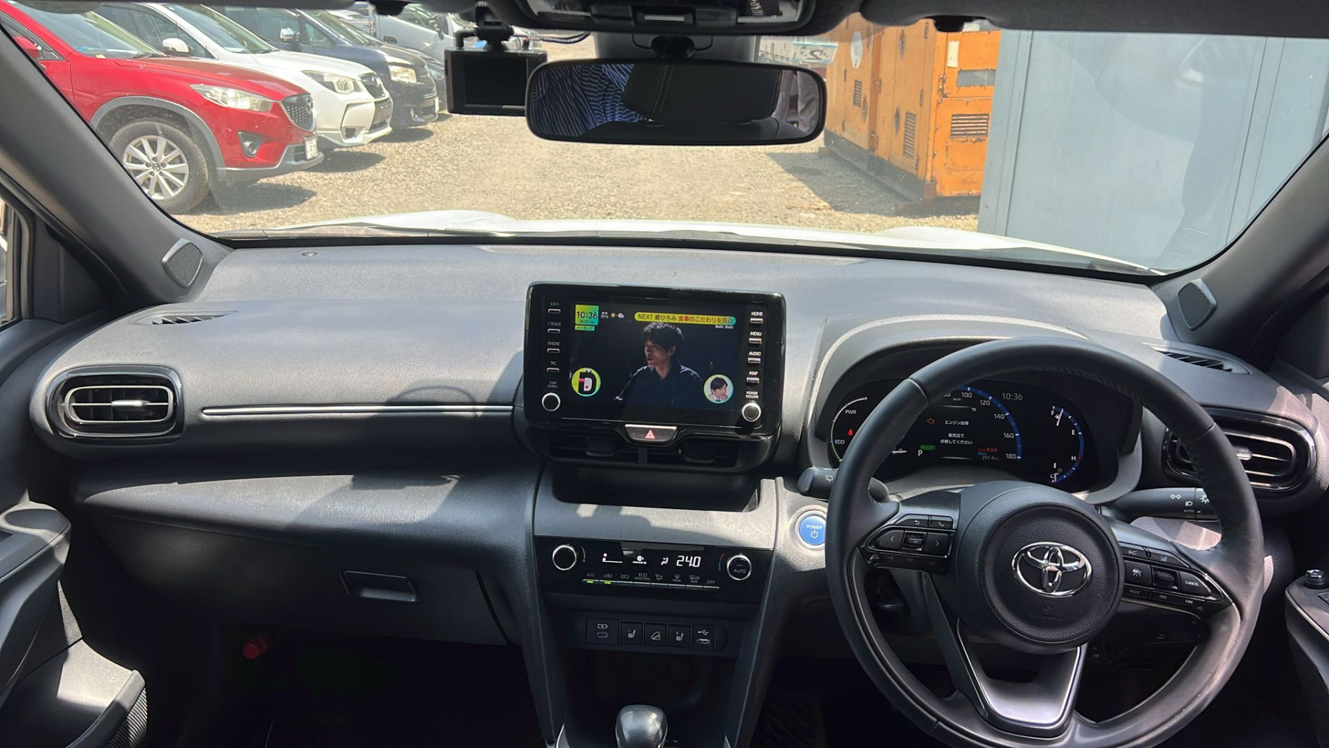 2023 TOYOTA YARIS CROSS