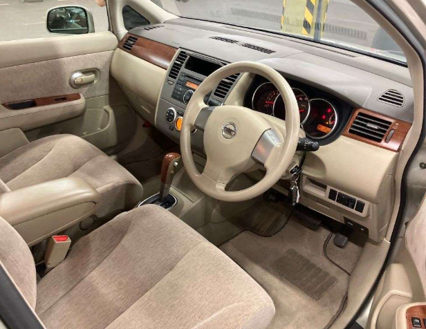 2005 NISSAN TIIDA LATIO