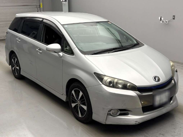 2012 TOYOTA WISH