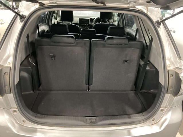 2012 TOYOTA WISH