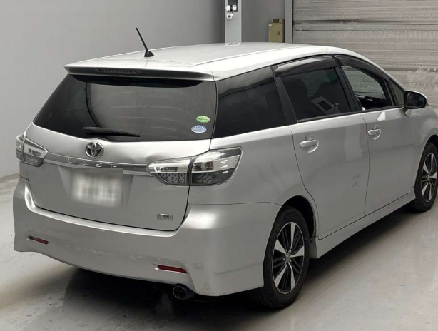 2012 TOYOTA WISH
