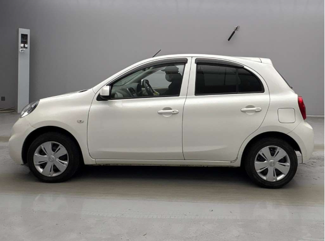 2018 NISSAN MARCH