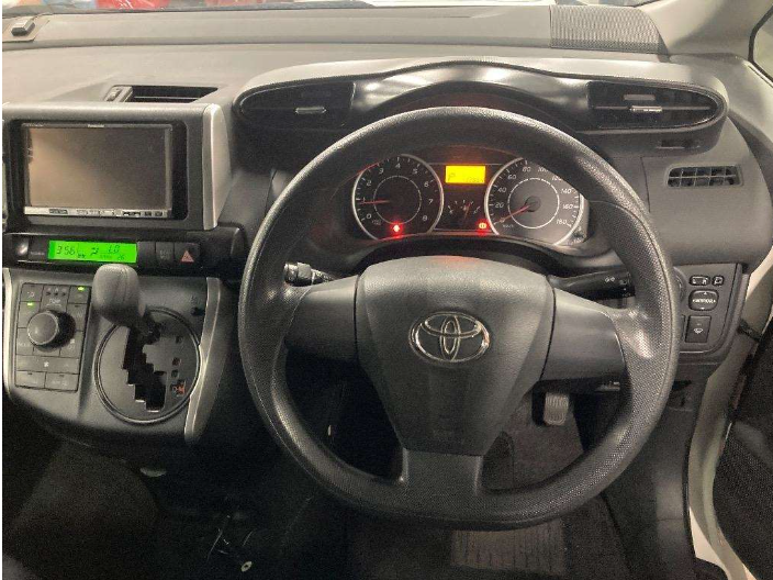 2010 TOYOTA WISH