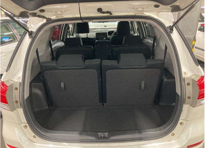 2010 TOYOTA WISH