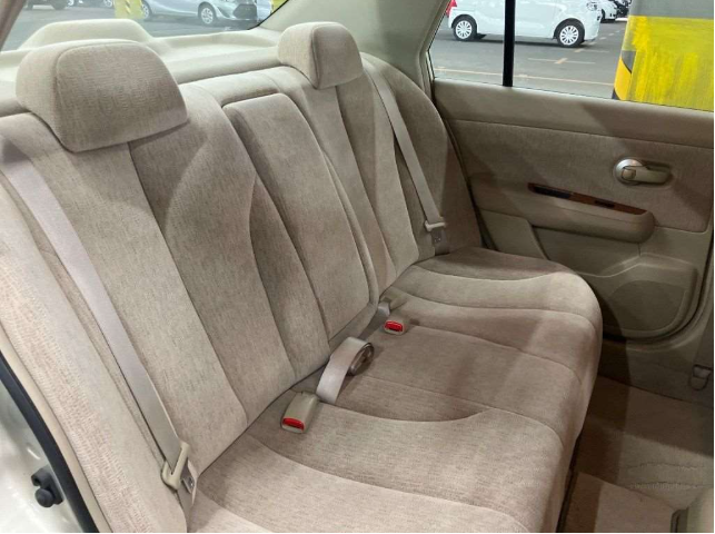 2005 NISSAN TIIDA LATIO