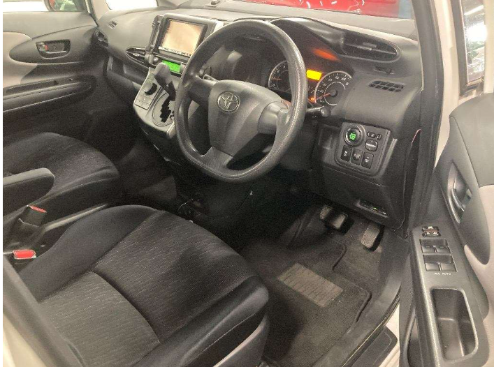 2010 TOYOTA WISH