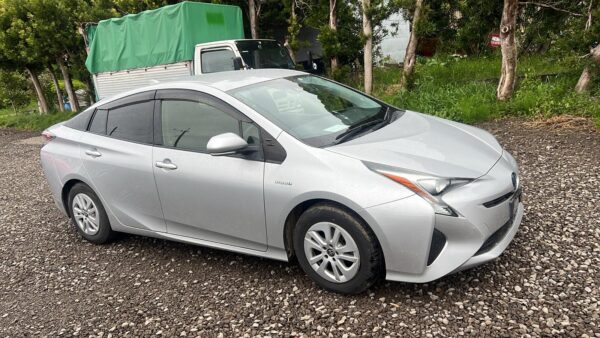 TOYOTA PRIUS HYBRID 2016 (ZVW50) - Image 3
