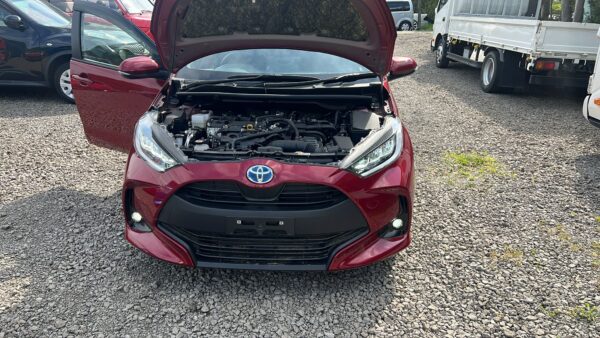 TOYOTA YARIS HV 2023 (MXPH10) - Image 10
