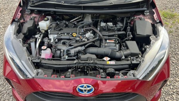TOYOTA YARIS HV 2023 (MXPH10) - Image 9