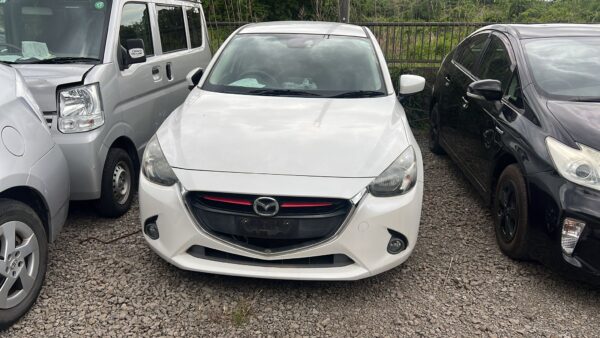 MAZDA DEMIO 2014 (DJ5FS) - Image 2