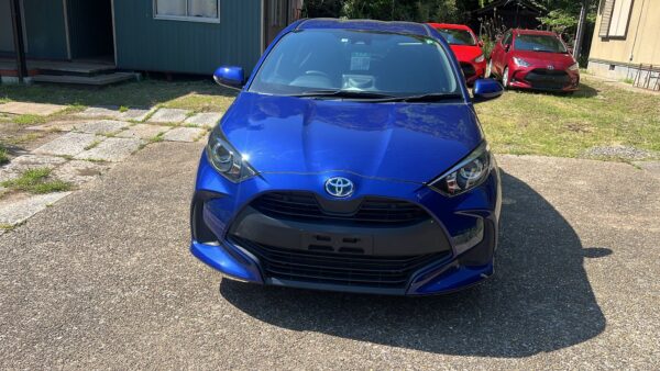 TOYOTA YARIS HV 2022 (MXPH10) - Image 2