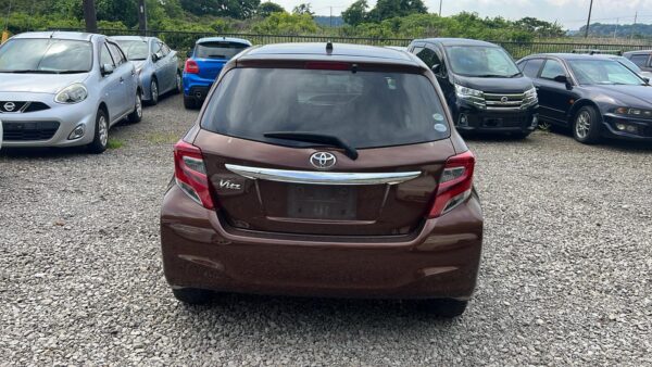 TOYOTA VITZ 2015 (KSP130) - Image 9