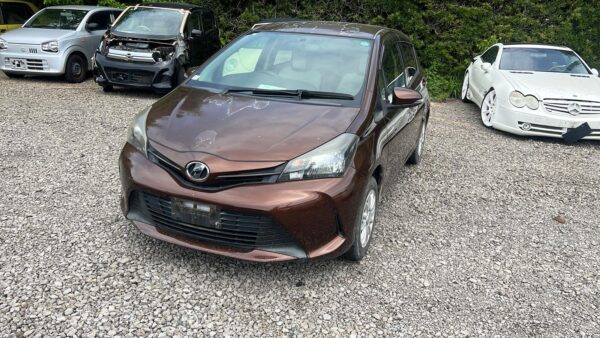 TOYOTA VITZ 2015 (KSP130)
